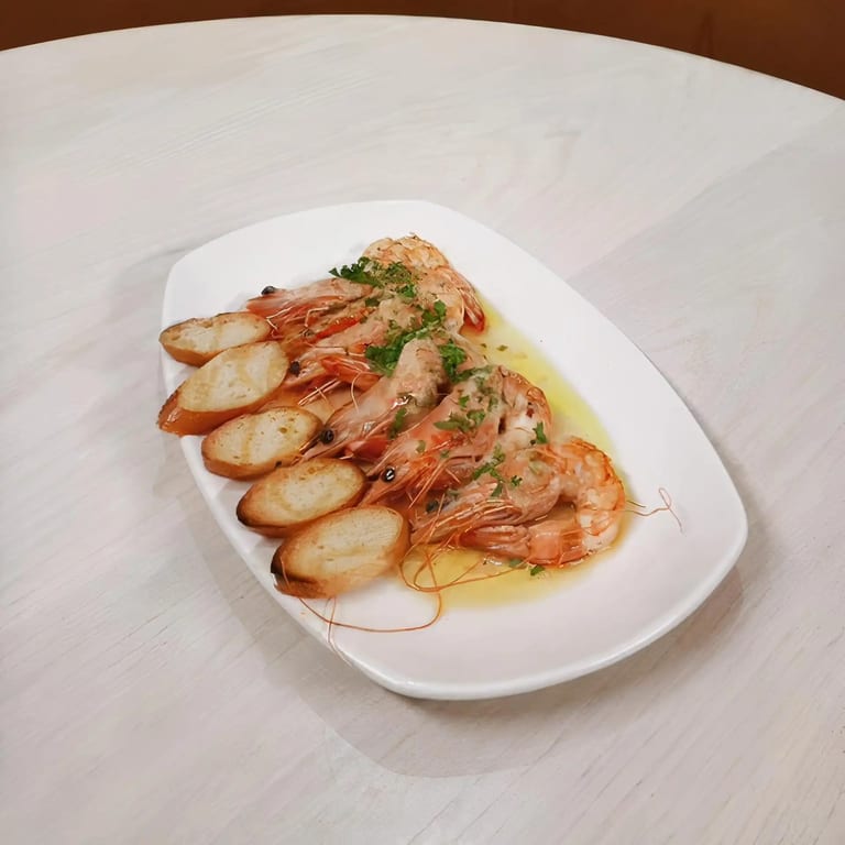 Gambas al Ajillo: Spanish Seafood Delight